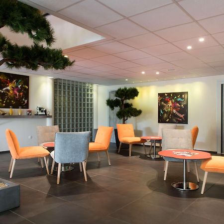 Hotel Kyriad La Rochelle Centre Ville Esterno foto