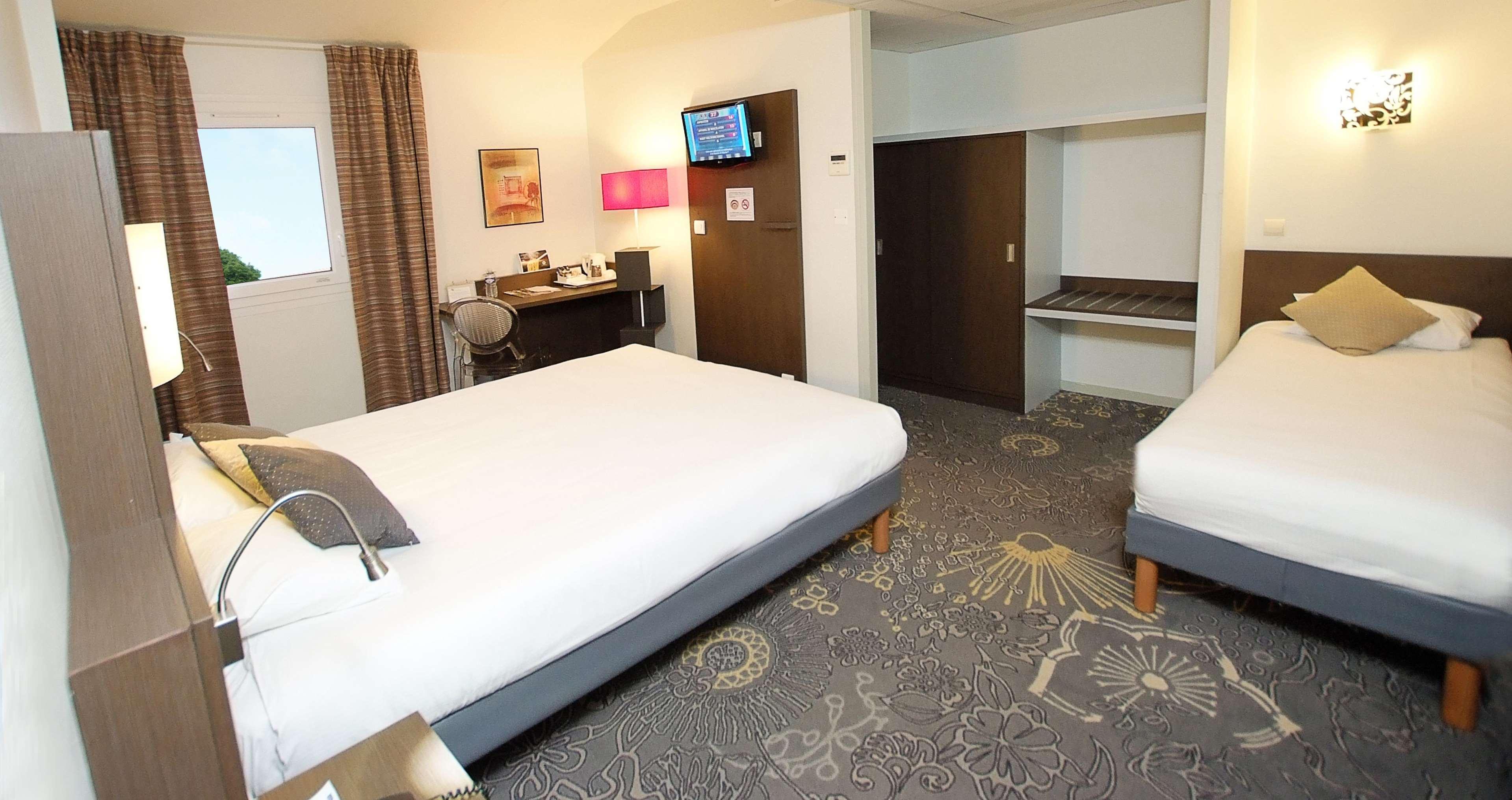 Hotel Kyriad La Rochelle Centre Ville Esterno foto