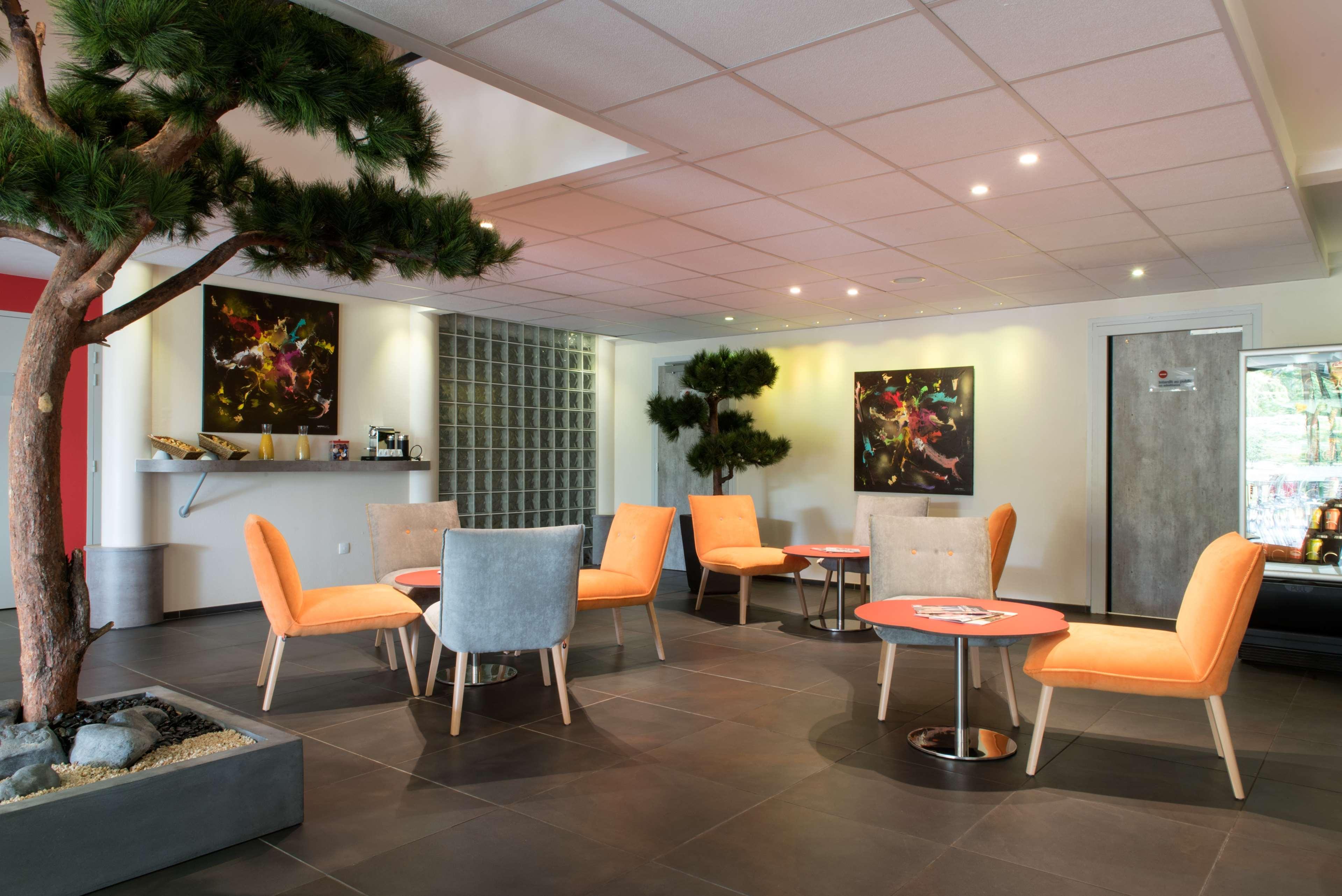 Hotel Kyriad La Rochelle Centre Ville Esterno foto
