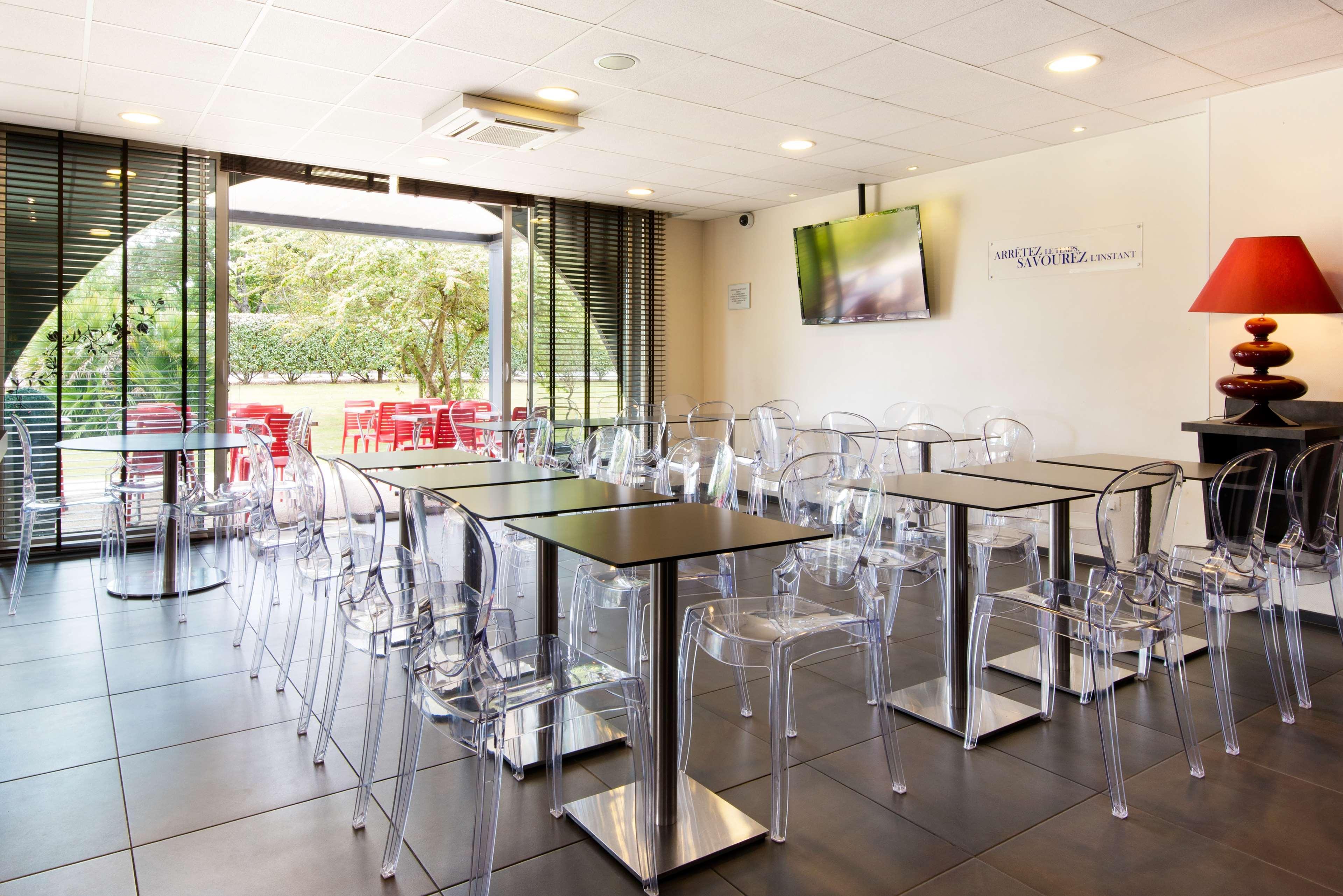 Hotel Kyriad La Rochelle Centre Ville Esterno foto