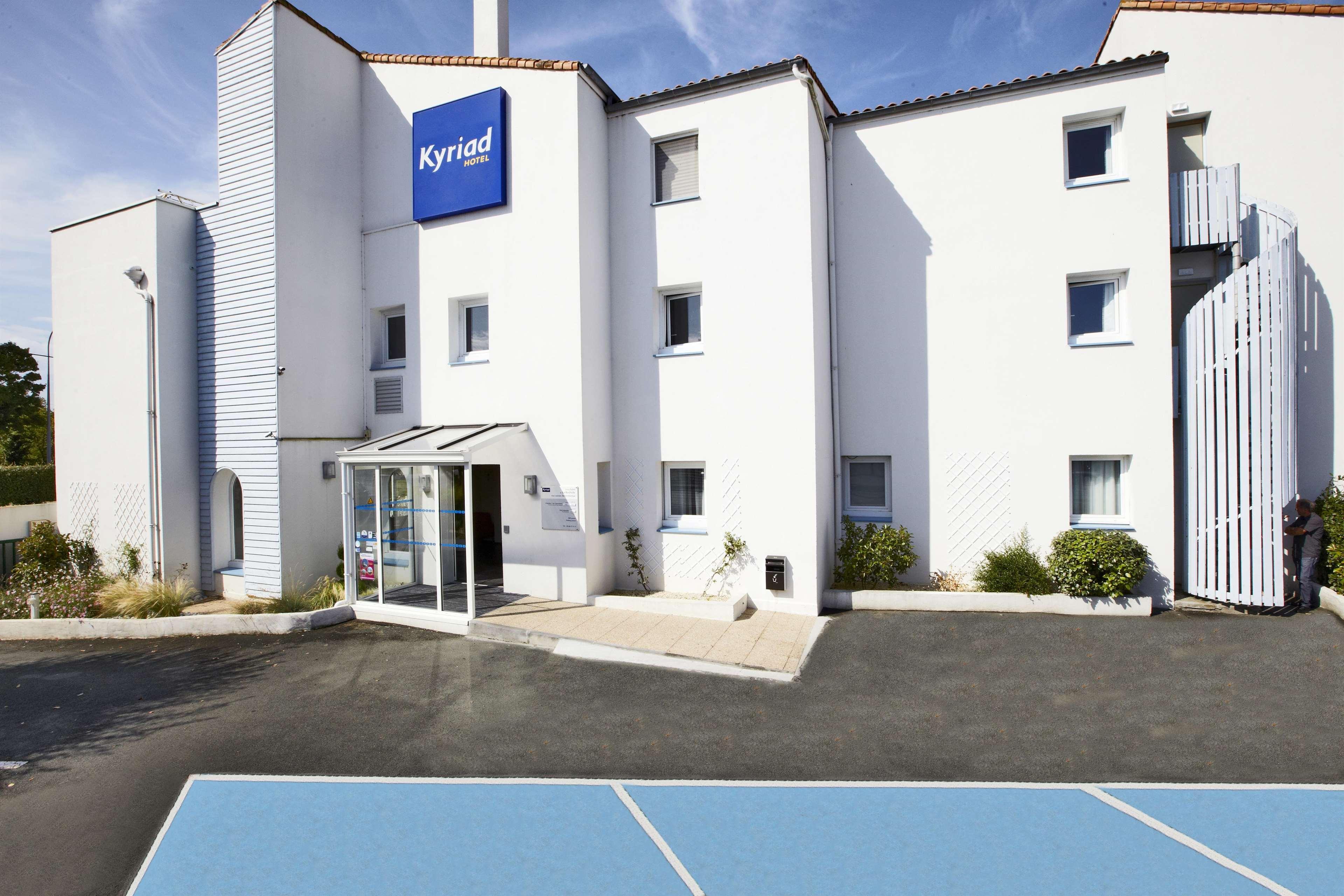 Hotel Kyriad La Rochelle Centre Ville Esterno foto