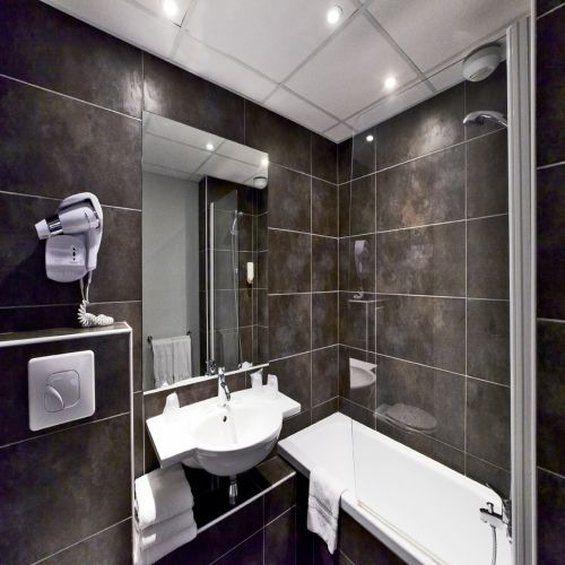 Hotel Kyriad La Rochelle Centre Ville Esterno foto